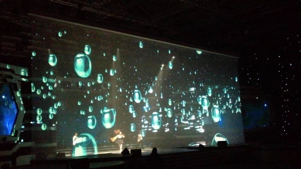 投影融合沉浸式顯示系統(tǒng) 投影融合沉浸式顯示系統(tǒng)